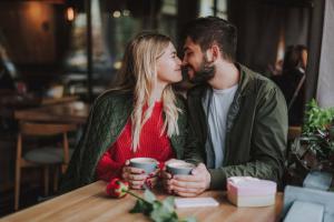 Cara membuat suami menjadi romantis: 4 cara efektif