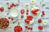 Apa yang harus memasak untuk anak-anak dari stroberi dan strawberry: resep meringue dengan stroberi