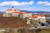 Tempat tujuan liburan Mei: TOP-7 kastil Ukraina