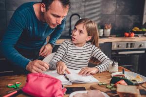Bagaimana membantu anak Anda untuk akhirnya mengambil Pelajaran: 6 Langkah Sederhana