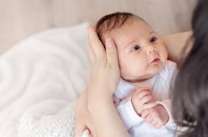 Bagaimana cara mengetahui apakah bayi Anda belum siap untuk disapih