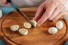 Manfaat dan bahaya telur puyuh: berapa banyak dari mereka dapat digunakan dalam hari