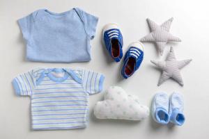 Bagaimana memilih pakaian untuk bayi baru lahir