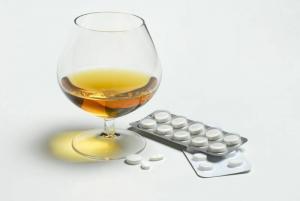 Obat-obatan yang benar-benar tidak dapat dikombinasikan dengan alkohol