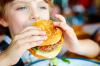 5 alasan mengapa fast food tidak membuat Anda merasa kenyang