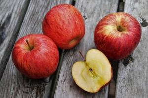 5 alasan mengapa Anda perlu makan apel