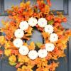 Karangan bunga musim gugur di pintu: 15 ide terbaik