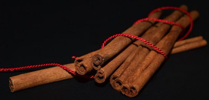 Cinnamon - kayu manis