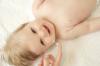 Mitos tentang kosmetik bayi yang dipercaya hampir semua orang tua