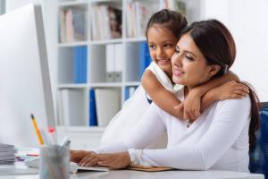 Bekerja setelah SK: bagaimana cara mengatasi ketakutan setiap ibu