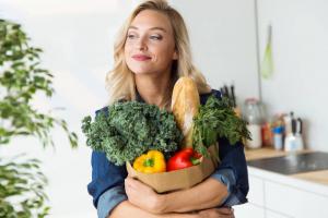 Intuitif Makan: Bagaimana segala sesuatu dan berat badan masih kalah