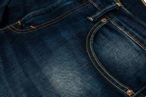 Alphabet penjahit wanita: bagaimana menyesuaikan celana jeans ketat pada angka